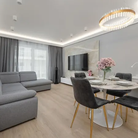 Elegant Apartment With Balcony By The Oder River In Wroclaw By Renters Prestige Exterior photo