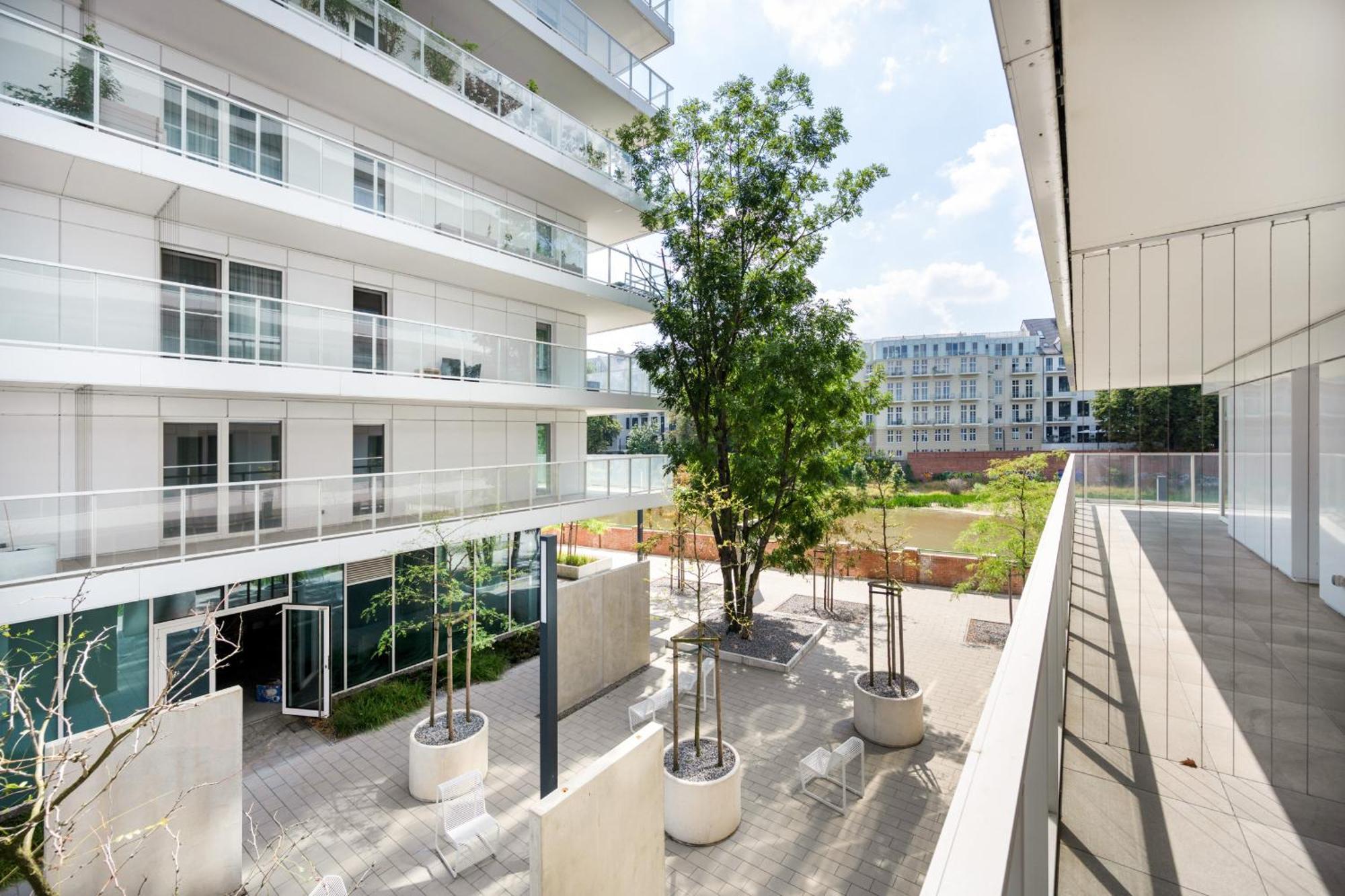 Elegant With Balcony By The Oder River In By Renters Prestige